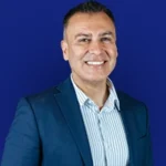 Dr. Claudinei dos Santos – Especialista em Invisalign e Ortodontia Estética Digital.